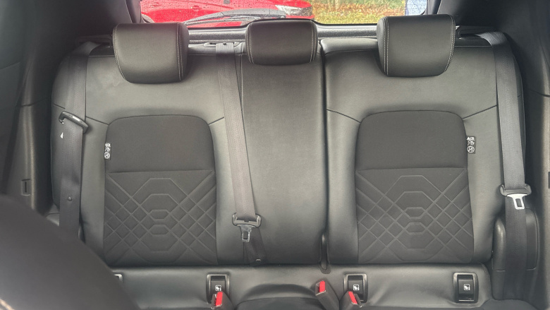 Nissan Juke 1.0 DiG-T 114 Tekna 5dr Petrol Hatchback